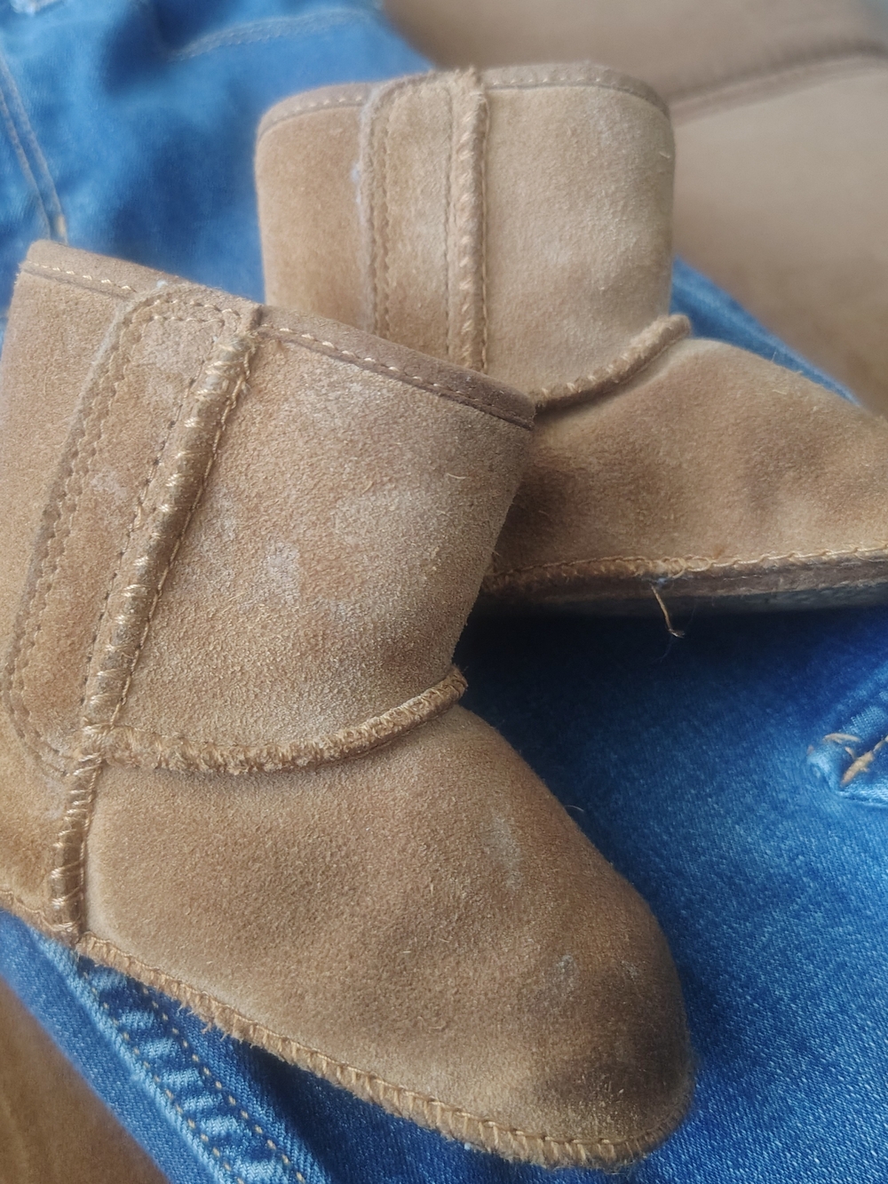 UGG Kids Chestnut Suede Mini Boots
